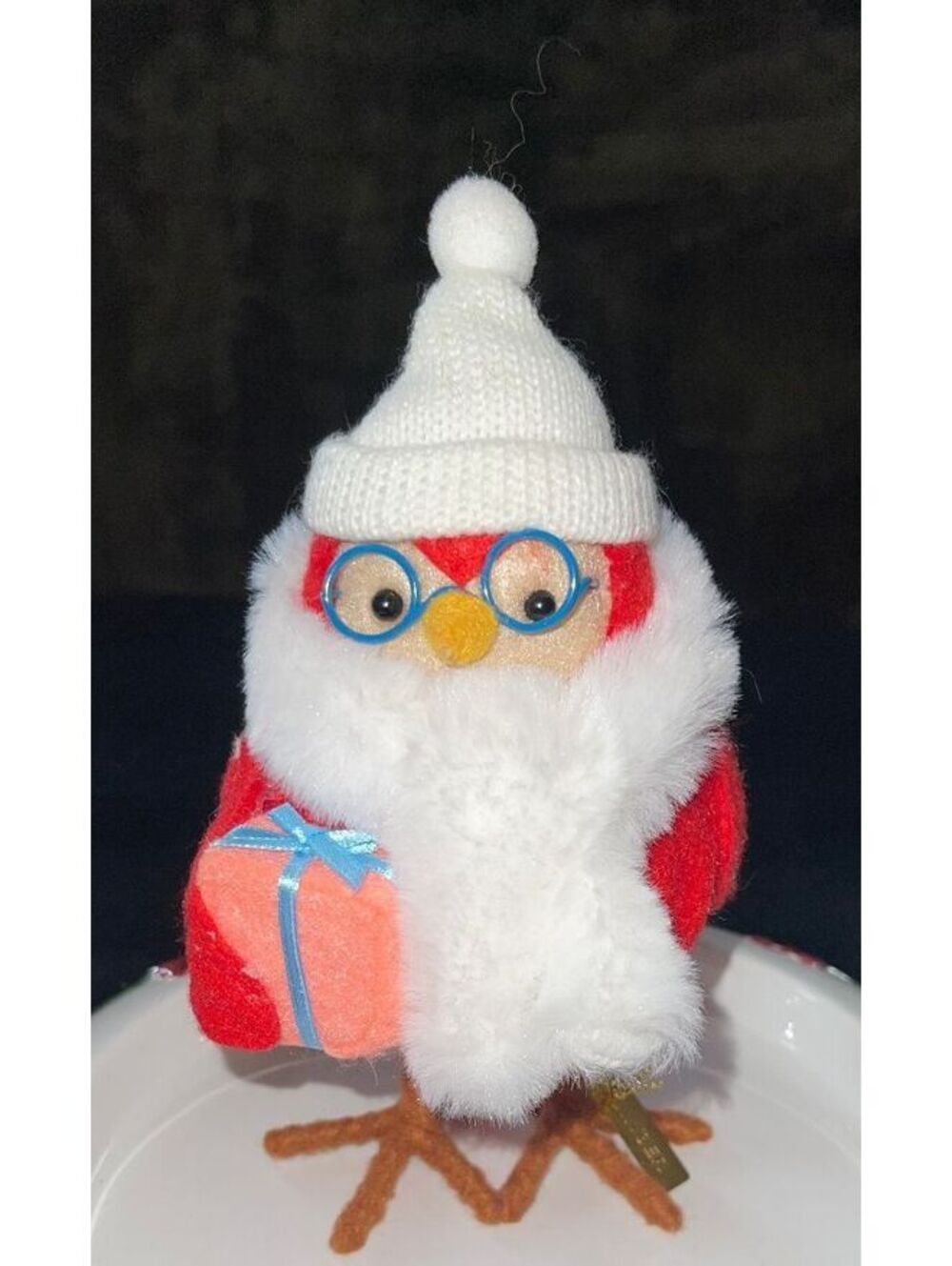 Ginger 2003 Red Bird with White Hat and Gift Figurine-Featherly Friends